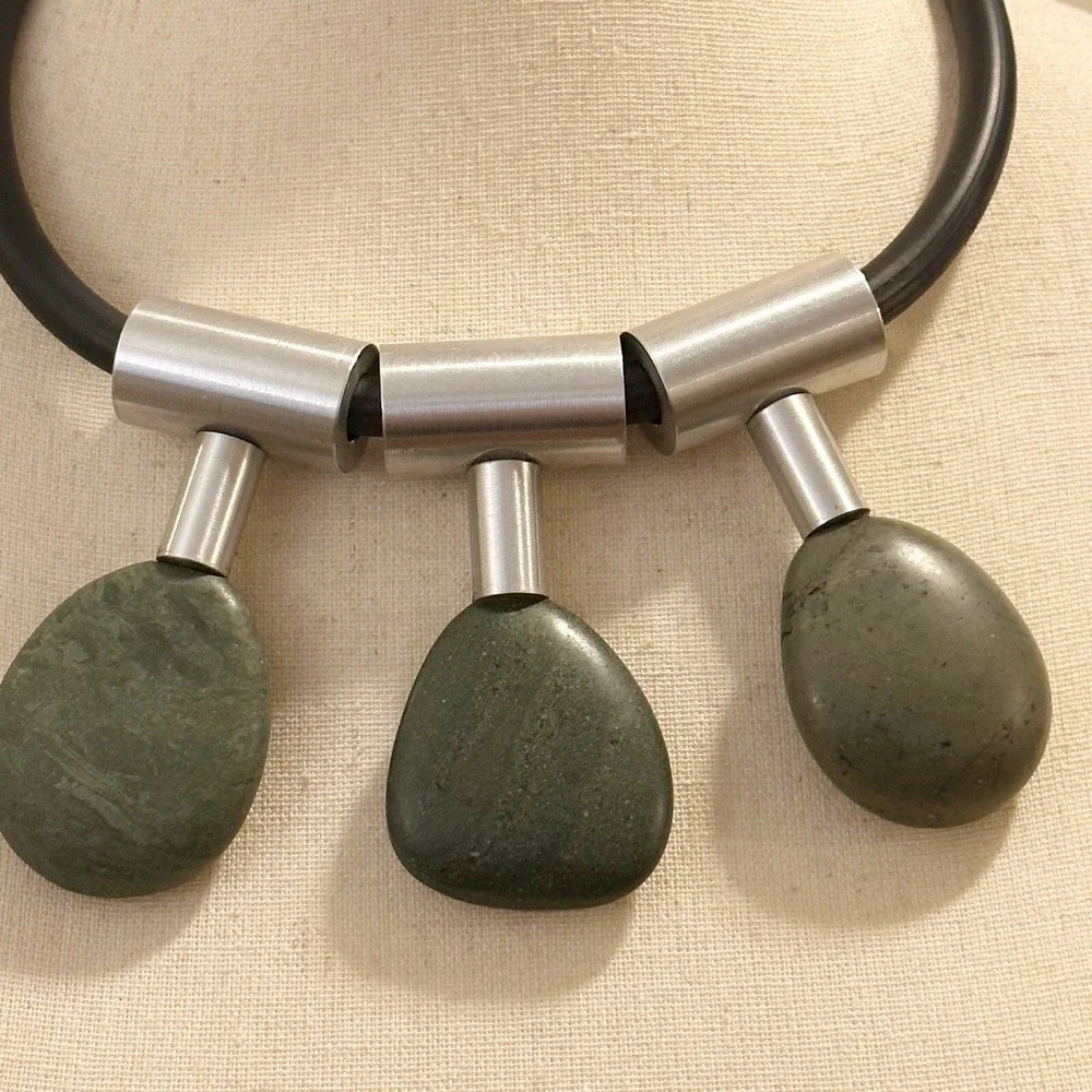 Whitney Museum Boho Statement Necklace Large Trendy Carnaval Handmade Sea Stones - Picture 14 of 16